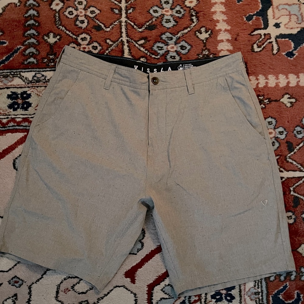 New without tags Vissla hybrid shorts